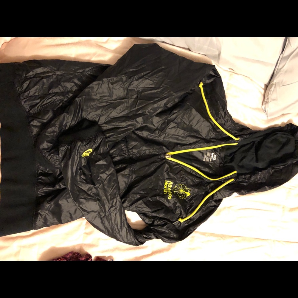 Nike windbreaker